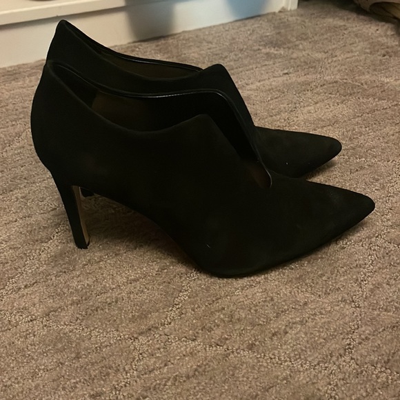 Vince Camuto black heels - Picture 4 of 4
